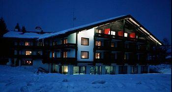 Hotel Quellenhof Лойташ Экстерьер фото